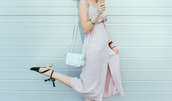 How To Yamuna Corset Stay Under Clothing?